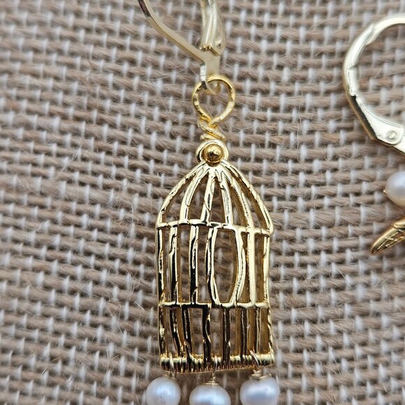 (NWT) 14k GF Caged Bird Flies Free Dainty Chain Necklace Handmade Vintage - Picture 15 of 16